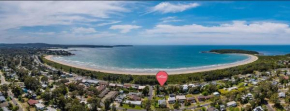 Blissful Beachfront Apartment Broulee, Broulee